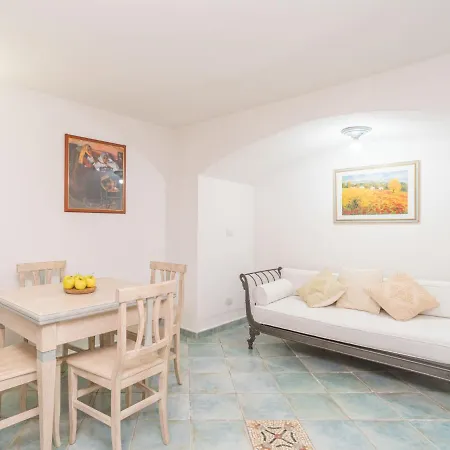 Appartamento Viola By Interhome Tanaunella